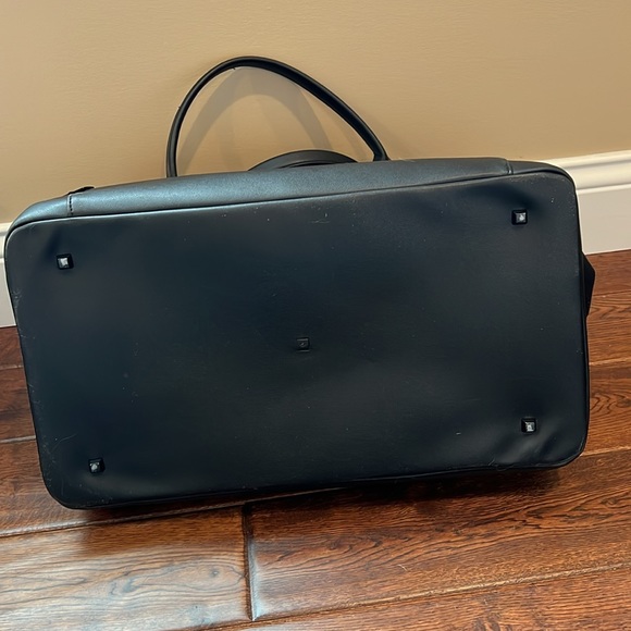 Black Beis Bundle, Convertible Weekender bag and Weekender Mini, &Cosmetic pouch - Picture 4 of 16